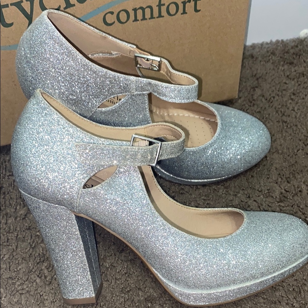 Shining Silver Stiletto